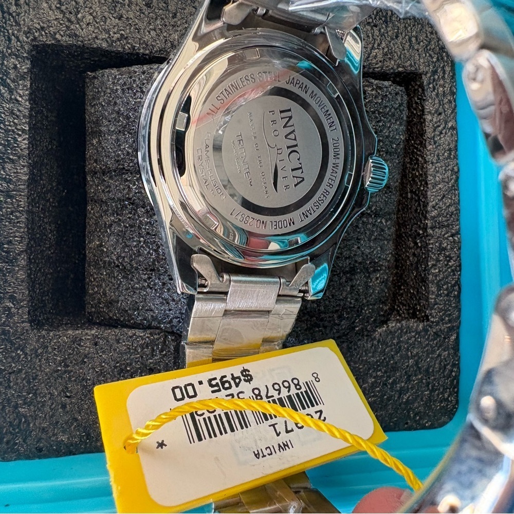 Invicta Pro Diver Men's Watch - 40mm, Steel (26971) in Hard Case - Picture 9 of 9